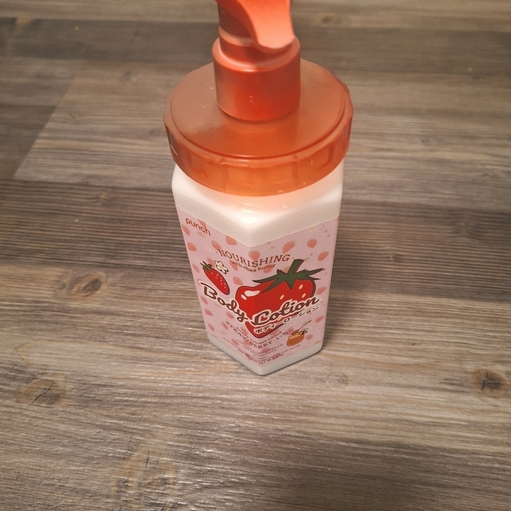 Strawberry Body Lotion with Shea Butter - Picture 5 of 6
